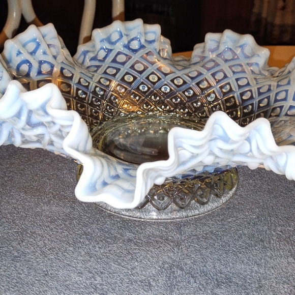 Large Vintage Fenton Opalescent Hobnail 12”Bowl! Ruffled Edges,VERY OLD!! - Picture 9 of 9